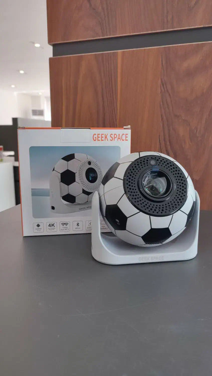 خرید ویدئوپروژکتور Geek Space JY360 با فوکوس ۱۳ خودکار و اندروید