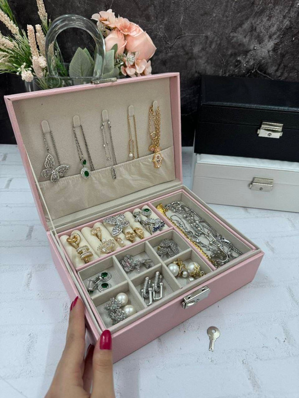 جعبه و نظم دهنده ساعت و انگشتر و دستبند
