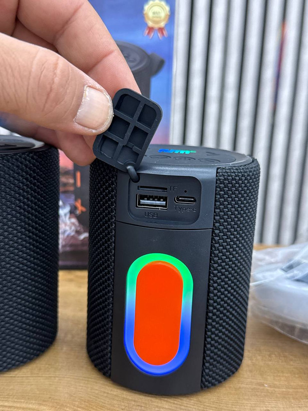 اسپیکر بلوتوثی قابل حمل HM مدل HM-843