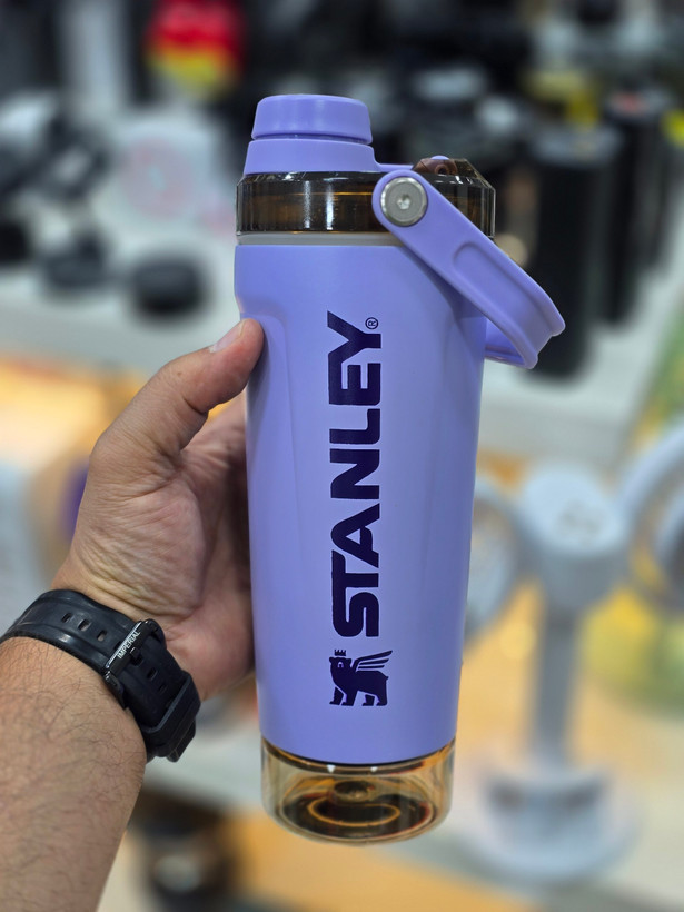 بطری شیکر باشگاهی مخزن دار ۵۹۰ میلی لیتر ضد نشت stanley دارای صافی مخصوص