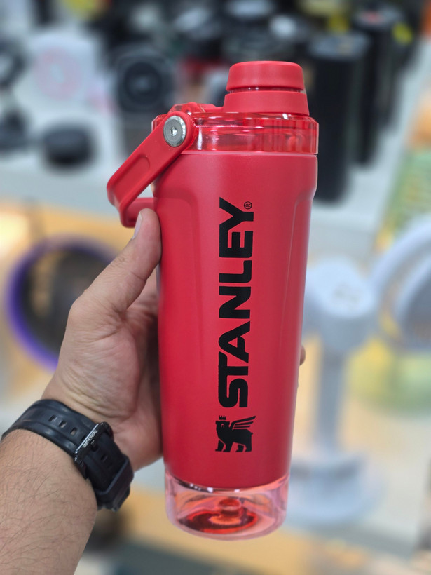 بطری شیکر باشگاهی مخزن دار ۵۹۰ میلی لیتر ضد نشت stanley دارای صافی مخصوص